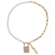 Load image into Gallery viewer, S&M Pearl Day Collar